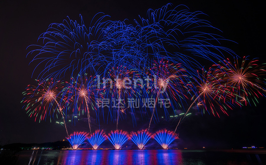 无锡鼋头渚双节水上音乐烟花大会