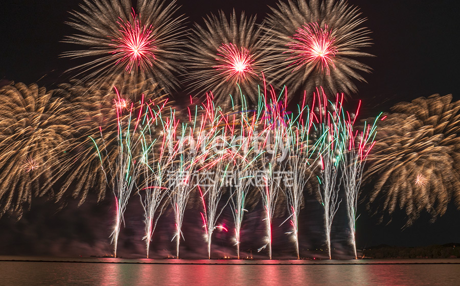 无锡鼋头渚双节水上音乐烟花大会