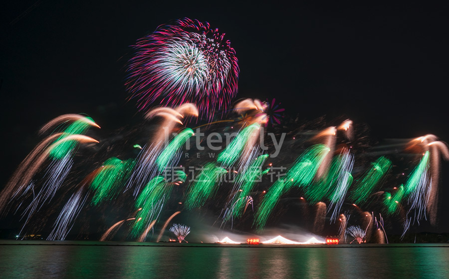 无锡鼋头渚双节水上音乐烟花大会